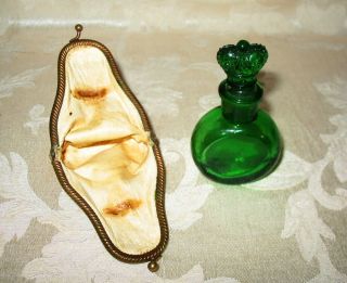 Green Glass Perfume with a Crown Stopper in a Leather Kiss Clasp Case 3