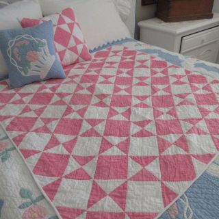 Sweetest Patchwork Pink & White Cottage Perfect Vintage 30s Table Or Crib Quilt