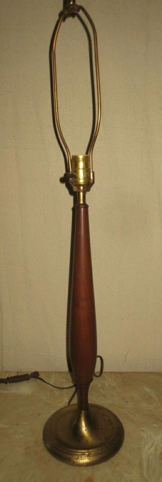 VINTAGE MID - CENTURY RETRO ATOMIC LAUREL WALNUT AND BRASS TABLE LAMP 8