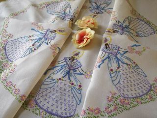 Exquisite Vtg Hand Embroidered Irish Linen Tablecloth Ring O Crinoline Ladies
