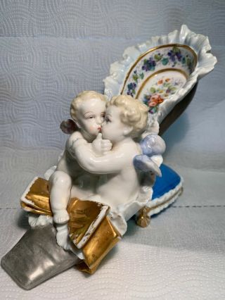 Antique 19th C Meissen Porcelain Figurine Of 2 Cherubs In A High Heel Shoe