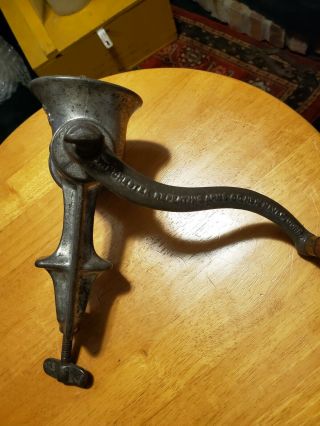 Vintage Winchester Repeating Arms Co.  Cast Iron Meat Grinder W32 Counter Clamp 2