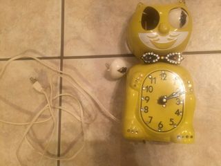 Vintage Yellow Electric Kit Kat Clock Cat Clock For Rebuild Repair Or Parts D8