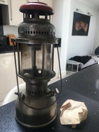 An Optimus Swedish Oi Lamp