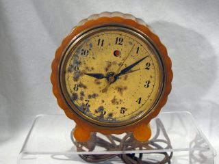 Old General Electric Butterscotch Bakelite Clock - Runs - For Restoration