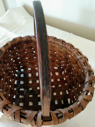 Early Child ' s Basket - Great Hickory Construction - circa - 1880 ' s 5