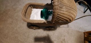 Antique Wicker Baby Doll Carriage/stroller