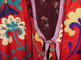 VINTAGE OLD GORGEOUS UZBEK SILK HAND EMBROIDERY ROBE CHAPAN JACKET CAFTAN 1413 3