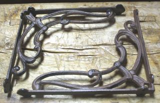 10 Cast Iron Antique Style VICTORIAN SCROLL Brackets Garden Brace Shelf Bracket 2