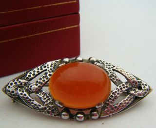 An Attractive Art Deco Style " Evil Eye " Good Fortune Brooch.  Set With An Agate