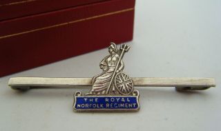 Ww1 Era Military Sweet - Heart Brooch Silver: The Royal Norfolk Regiment