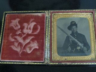 Cased Antique Civil War Era Tintype Photo of Soldier with His Rifle & Bayonet 6