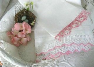 Romantic Vintage Linen & Lace Set Pink Tatting & Crochet Lace Guest Towels