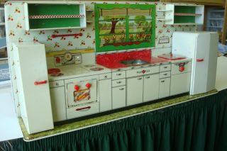 Pretty Maid Tin Litho Table Top Play Kitchen 1950 