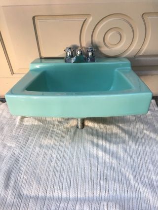 Vtg (1960’s) Mid Century Ceramic (Surf Green) Sink (AMERICAN STANDARD) 2