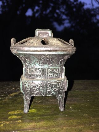 Vintage CHINESE PAGODA Pot Belly Stove Cast Iron Metal INCENSE BURNER 3/2 ❤️j8 4