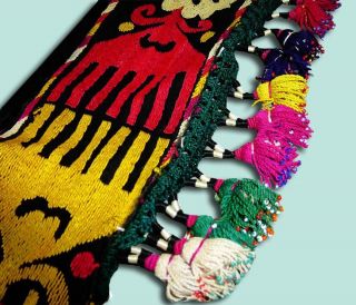 Vintage Uzbek - Lakai Nomadic Silk Hand Embroidery Pendant Bright Tassels M394