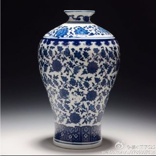 Chinese Blue And White Porcelain Vase Home Decoratevase Qianlong Marked