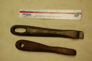 2 Vintage,  Cast Iron,  Wood Stove,  Lid Lifters Sheffield & A - Ls 108