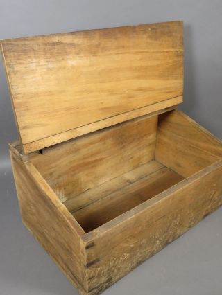 Antique/vintage Wooden Storage Bin Box w/ Flip Up Lid Garden Toolbox 3