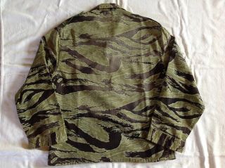 Rare version of Vietnam Marine Corps TQLC sea wave tiger stripe camo shirt. 2