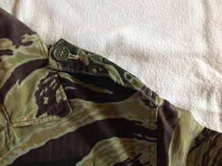 Rare version of Vietnam Marine Corps TQLC sea wave tiger stripe camo shirt. 8