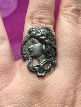 Vintage Antique Silver Pewter Old Lady Woman Goddess Ring Size 9 Estate Find Vtg