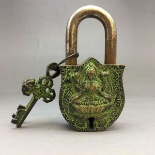 Rare Chinese Old Brass Sculpture Is The Image Of The Locks And Keys