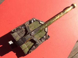 German Wwii Folding Entrenching Tool W/ Carrier -