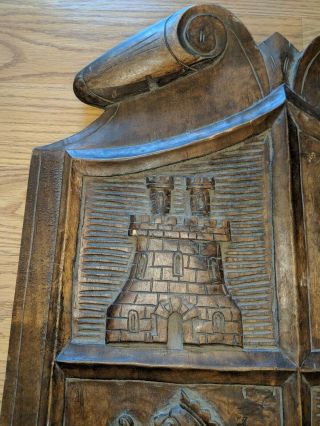 Antique Heraldic Plaque Carved Wood Treenware Lions & Castles Armorial 3