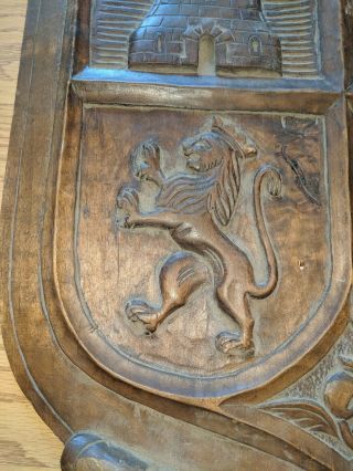 Antique Heraldic Plaque Carved Wood Treenware Lions & Castles Armorial 5