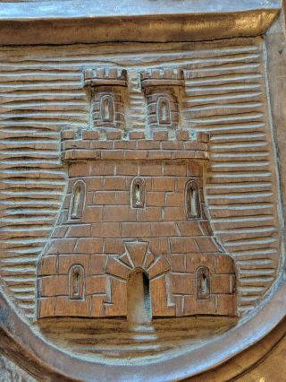 Antique Heraldic Plaque Carved Wood Treenware Lions & Castles Armorial 6