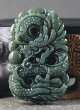 Chinese natural Hetian jade hand - carved statue of dragon pendant 2