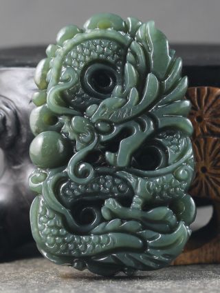 Chinese natural Hetian jade hand - carved statue of dragon pendant 4