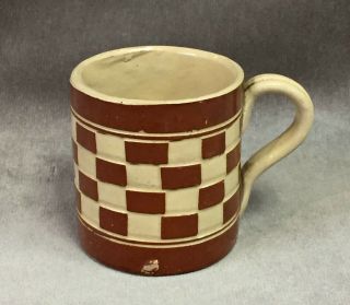 Ca 1770 Brick Red & White Checkered Mochaware Cup Creamware Dipped Ware Austria