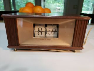 Vintage General Electric Flip Clock Mid Century Ge Model 8113 Wood Grain Brass