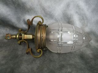 A ORNATE VINTAGE BRASS CEILING LIGHT WITH ROSE AND CUT GLASS SHADE 7