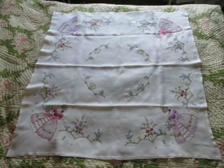 Vintage Hand Embroidered Tablecloth - CRINOLINE LADIES & FLORAL ' S 3