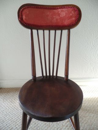 Antique Spindle Back Bedroom Chair (le65)