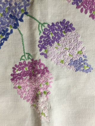GORGEOUS VINTAGE HAND EMBROIDERED TABLE CLOTH NAPKINS COTTAGE GARDEN LILACS 4