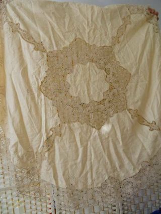 An Exquisite Hand Made Cypress Needlace Linen Table Cloth C.  1930 ' s 8