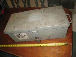 Vintage Us Army,  Navy Military Locking Ammo Box Metal Gun,  Tool Storage Heavy Duty