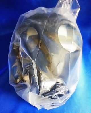 Gas Mask Israeli I Civilian Adult,  Filter D Tube,  2 atropine 4