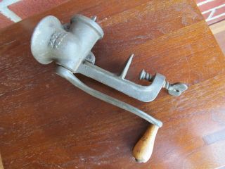 Vintage miniature meat grinder Regal No 30 3