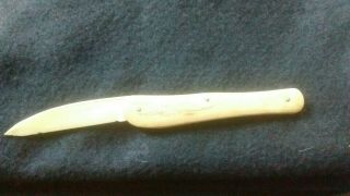 L@@K.  UNUSUAL ANTIQUE FRUIT KNIFE CARVED BONE WITH PICTURE OF A SWAN ON. 5