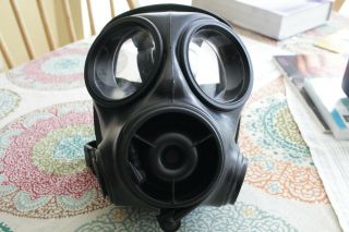 Avon Cbrn S10 Gas Mask
