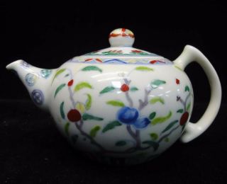 Rare Vintage Chinese " Doucai " Hand Painting Porcelain Teapot Marked " Chenghua "
