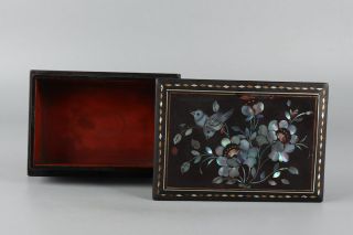 Chinese Exquisite Handmade flower bird mother - of - pearl lacquerware box 2