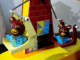 Tinplate Clockwork Teddy Bears Carousel Toy,  Made in Romania,  NMiB 4