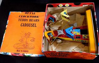 Tinplate Clockwork Teddy Bears Carousel Toy,  Made in Romania,  NMiB 7